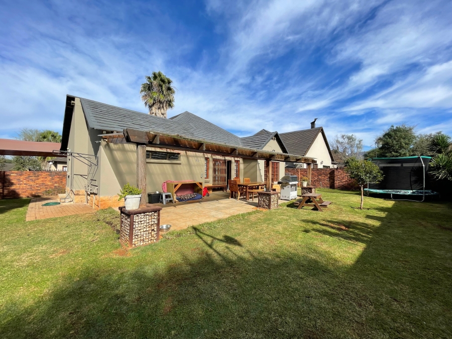 2 Bedroom Property for Sale in Melodie North West